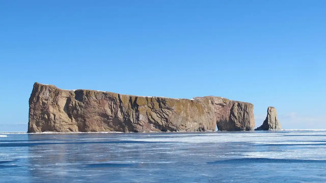 How To Pronounce Canadian French (Affrication and Dropped Syllables)